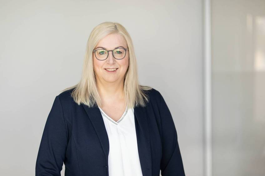 Gausmann.dental Empfang: Christine Brockmann Christine Brockmann, am Empfang bei Gausmann.dental